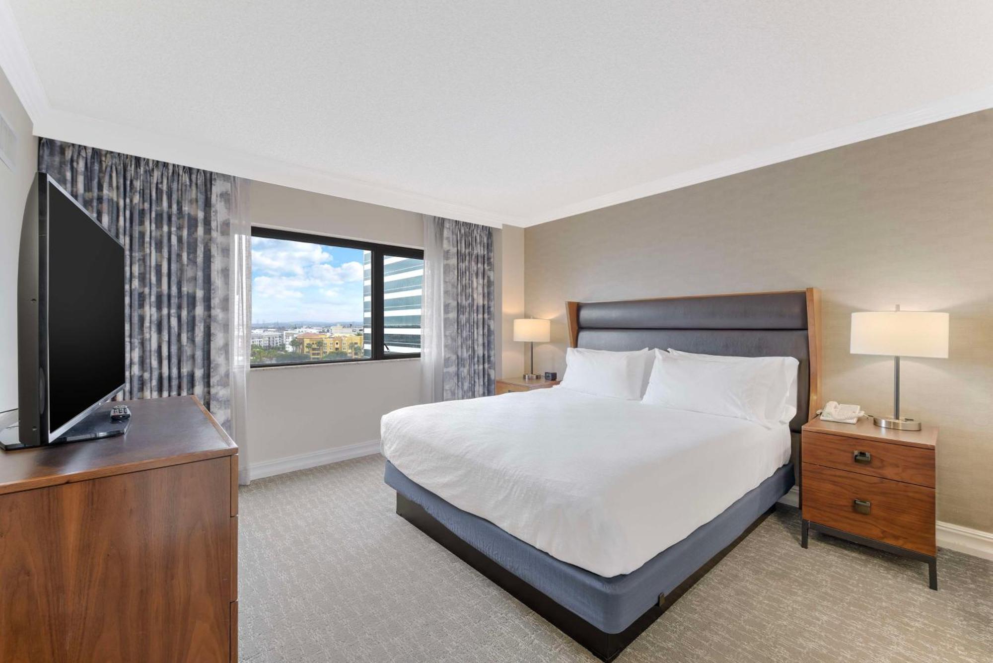 Embassy Suites By Hilton Anaheim-Orange Kültér fotó